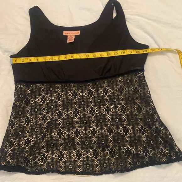 Cute little summer top - Picture 3 of 6